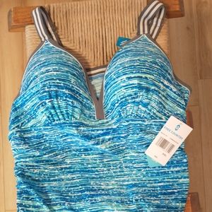 NWT Tankini Top XXL